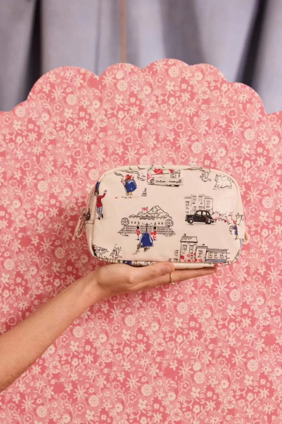 Cath Kidston PADDINGTON COSMETIC BAG Cream Cheap