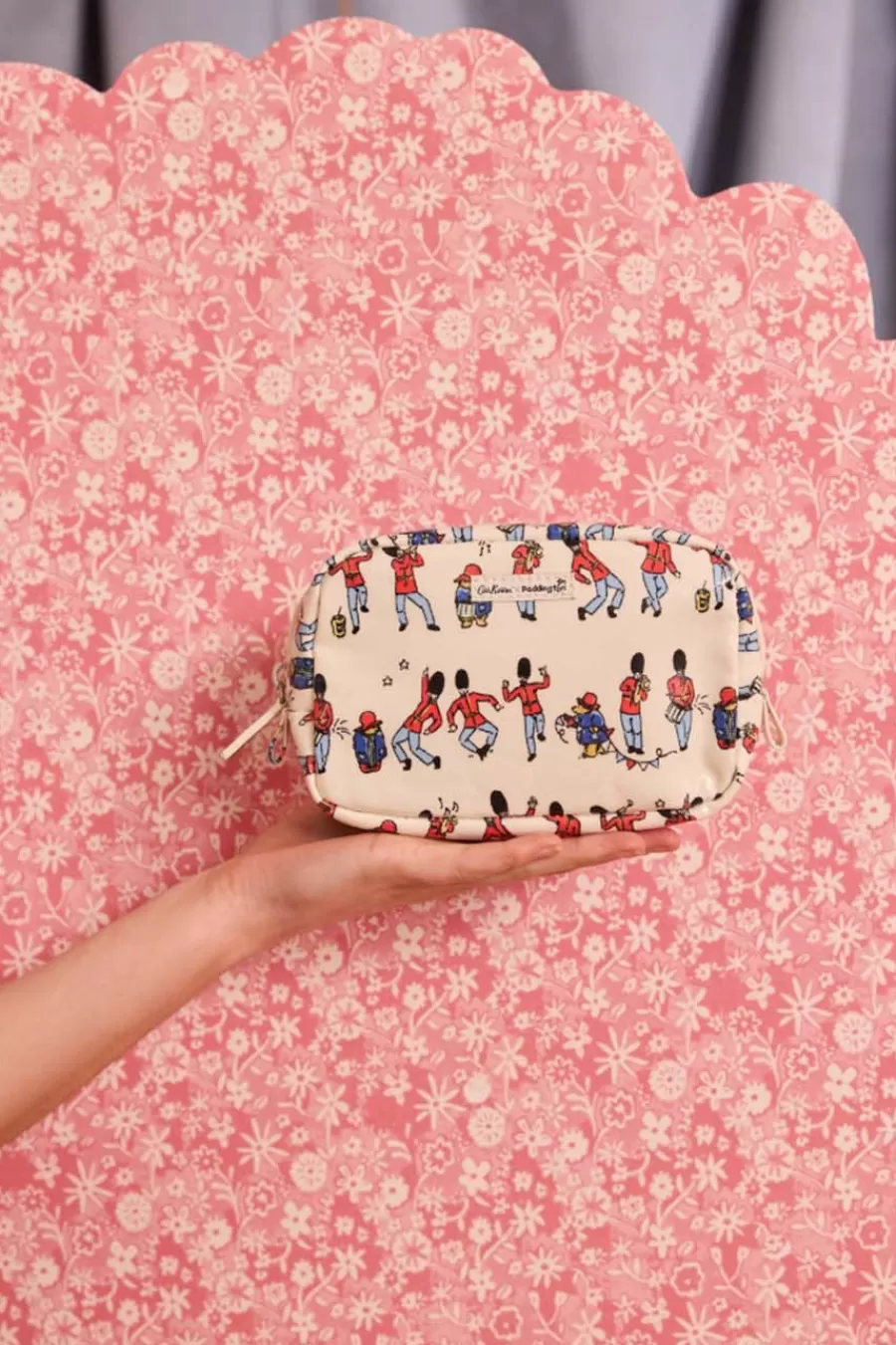 Cath Kidston PADDINGTON MAKE UP BAG Cream Cheap